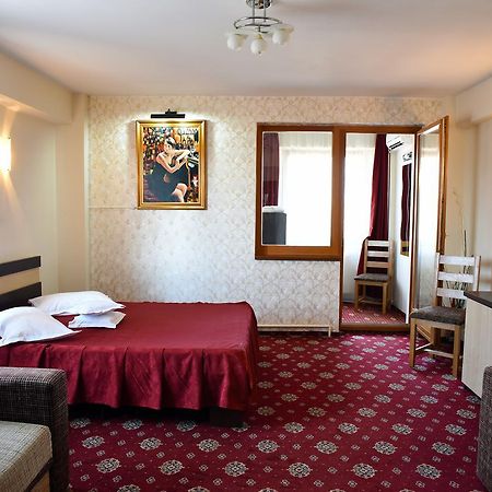 Hotel Tudor Ploieşti Eksteriør bilde