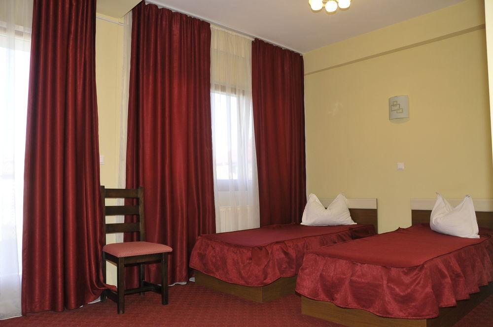 Hotel Tudor Ploieşti Eksteriør bilde